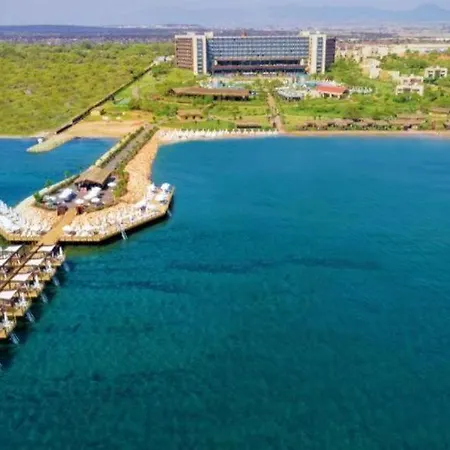 Concorde Luxury Resort & Casino & Convention & Spa Отель