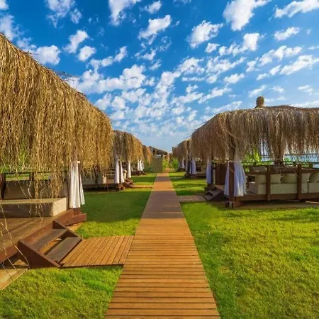 Concorde Luxury Resort & Casino & Convention & Spa Отель 5*